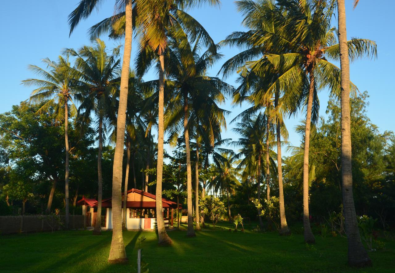 Amigos Bungalows Gili Meno Dış mekan fotoğraf